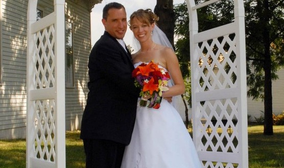 White Vinyl Archway Rental - Ohio